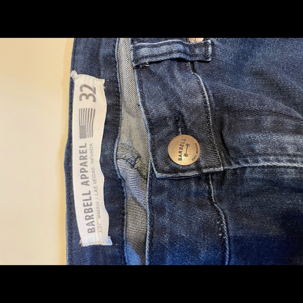 Barbell Apparel
Size 32
Straight Leg